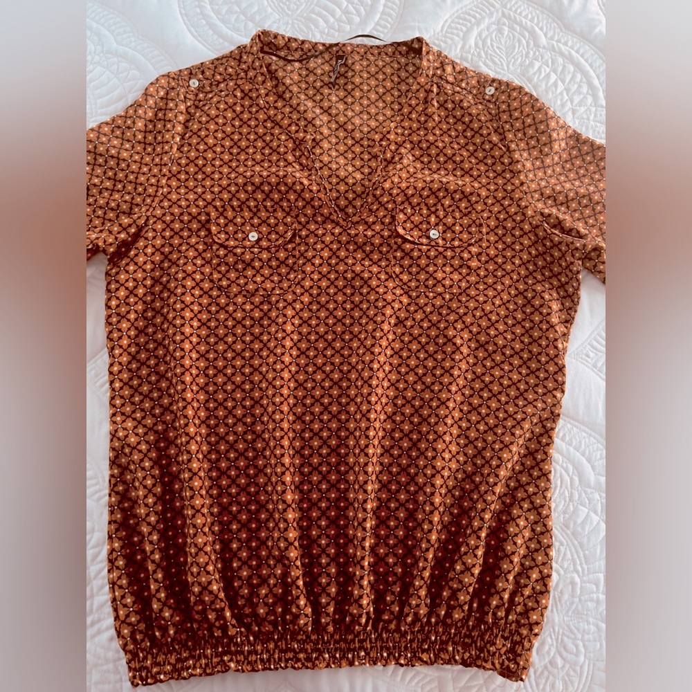100% Colombian brand: Architect | Soft blouse orange with printed design